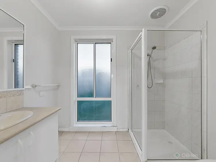 Fifth view of Homely house listing, 17 Jaye Place, Cranbourne West VIC 3977
