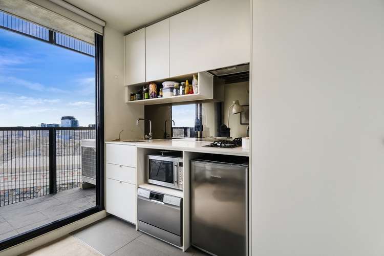 Fifth view of Homely apartment listing, 1802/243 Franklin Street, Melbourne VIC 3004