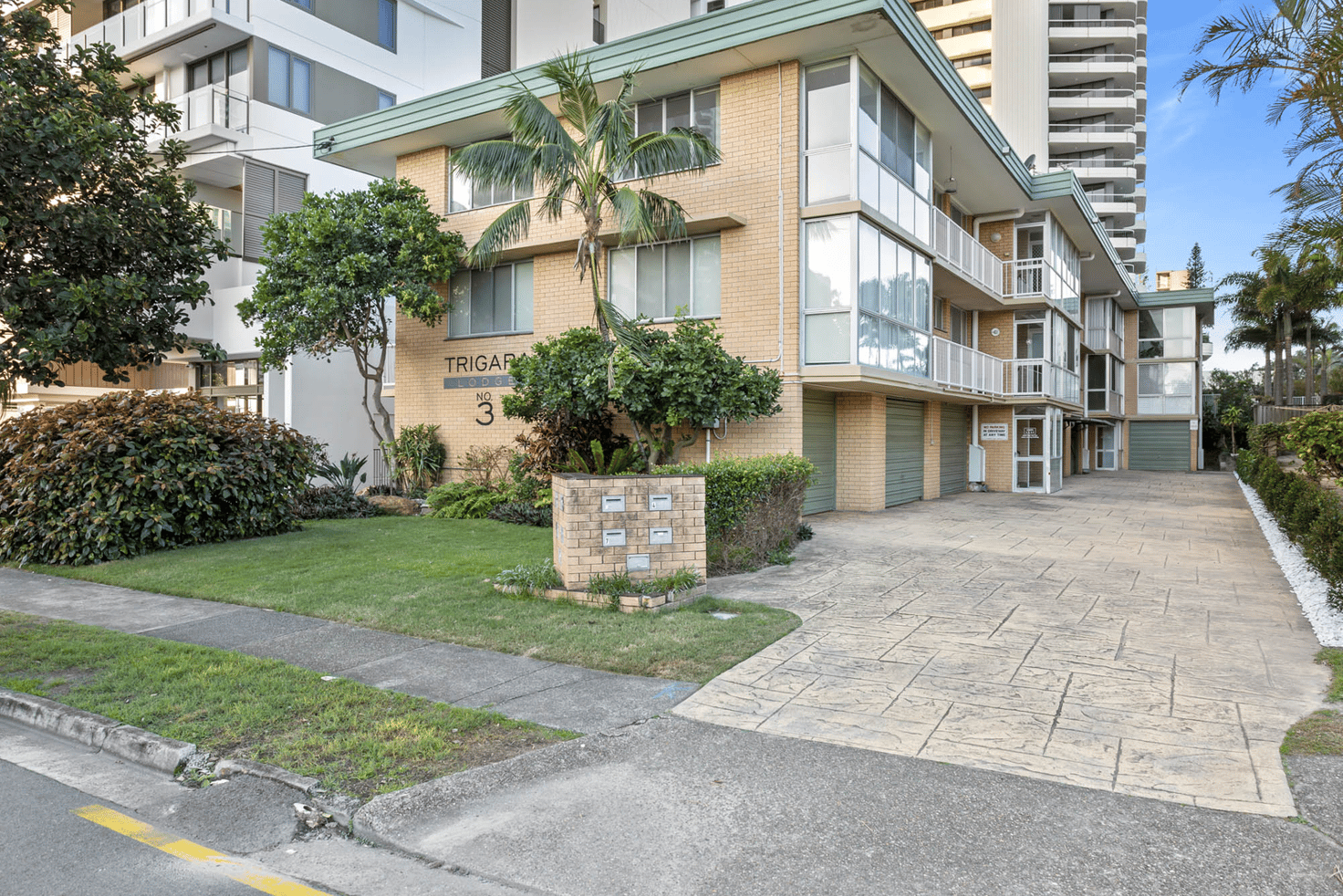 Main view of Homely apartment listing, 3/3 Pacific Street, Main Beach QLD 4217