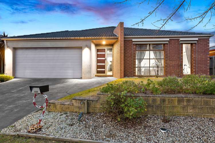 9 Tyrone Avenue, Pakenham VIC 3810