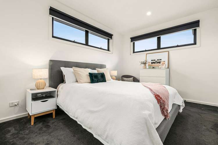 Fourth view of Homely townhouse listing, 2/10 Albert Street, Oak Park VIC 3046