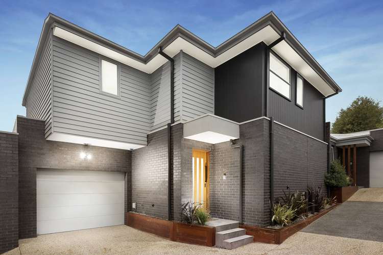 Main view of Homely townhouse listing, 2/100 Winifred Street, Oak Park VIC 3046