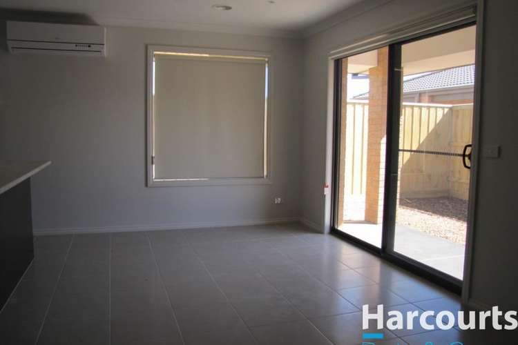 Second view of Homely house listing, 76 Mosaic Drive, Lalor VIC 3075
