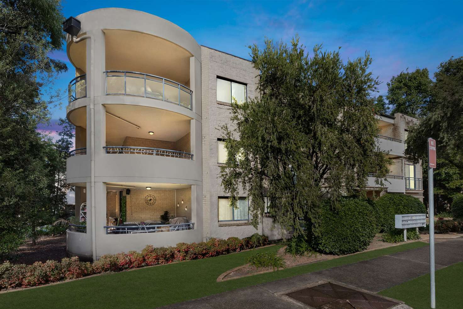 Main view of Homely unit listing, 3/2 Shaftesbury Street, Carlton NSW 2218
