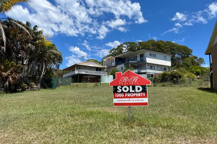 25 Warralong Street