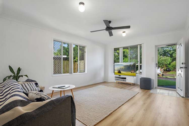 Main view of Homely unit listing, 2/5 Kumbar Street, Pacific Paradise QLD 4564