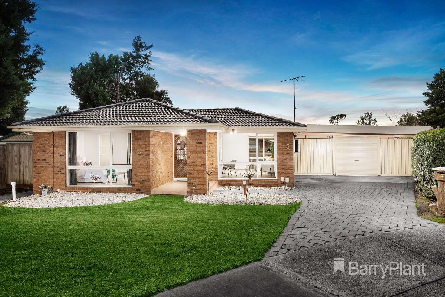 Main view of Homely house listing, 5 Septimus Close, Mill Park VIC 3082