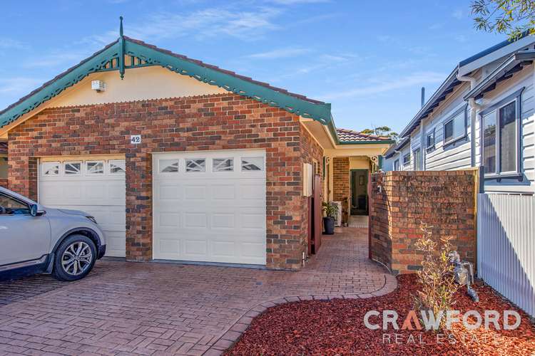 Main view of Homely villa listing, 1/42 Glebe Road, The Junction NSW 2291