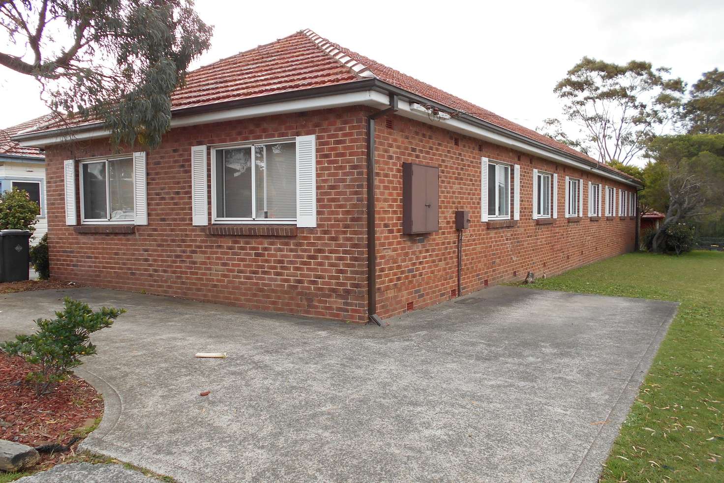 Main view of Homely unit listing, 2/2 Frances Street, Gwynneville NSW 2500