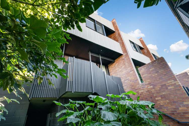 Main view of Homely house listing, 1/12 Longfellow Street, Norman Park QLD 4170