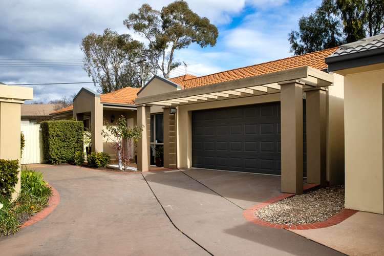 2/59 Hodgson Crescent, Pearce ACT 2607