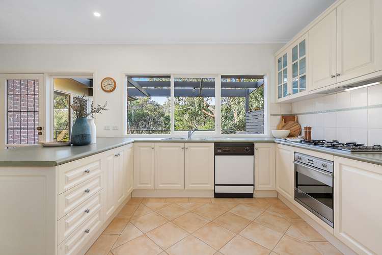 Fifth view of Homely house listing, 5 Jimba Court, Viewbank VIC 3084