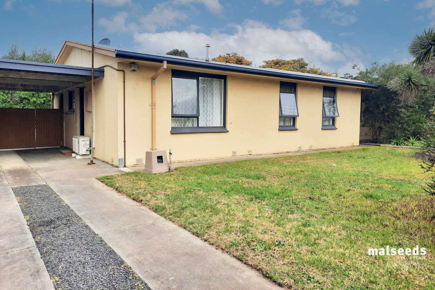 Main view of Homely semiDetached listing, 16 O'Connor Drive, Mount Gambier SA 5290