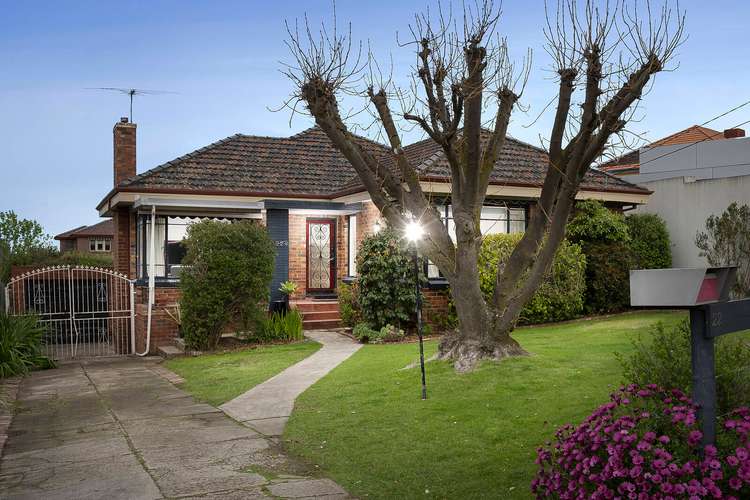 22 Glenview Road, Strathmore VIC 3041