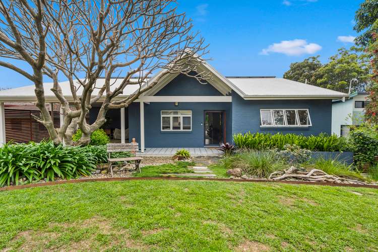 11 Bellevue Drive, Korora NSW 2450