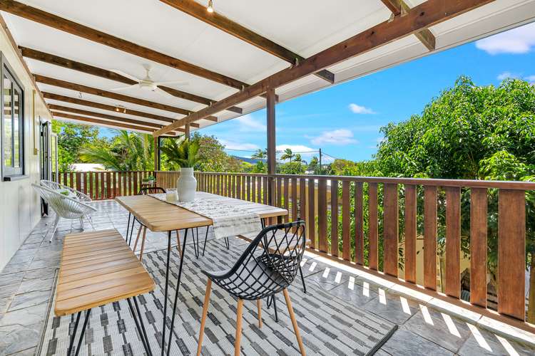 67 Upper Perkins Street, Manoora QLD 4870