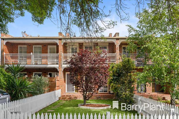 2/61 Cave Hill Road, Lilydale VIC 3140