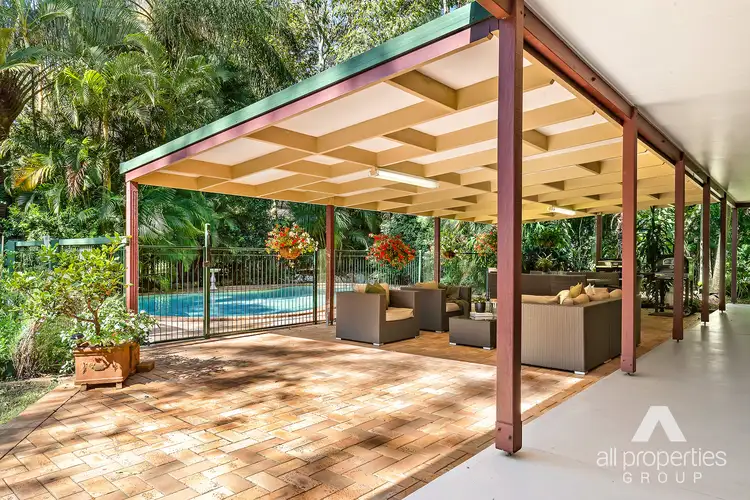19-21 Poinciana Drive