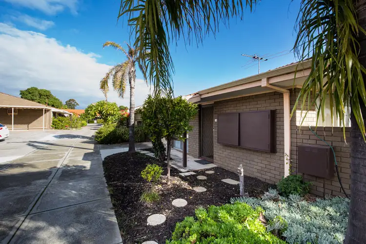16/57 Manning Road