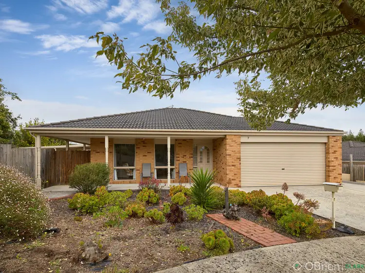 7 Hume Court