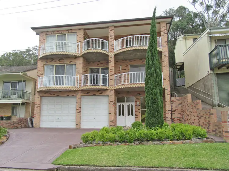 2/84 Randall Drive