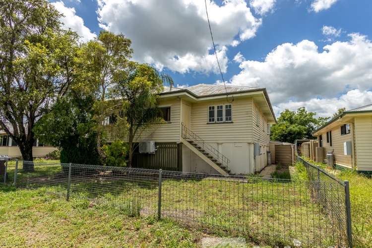 10 Palm Avenue, Forest Hill QLD 4342