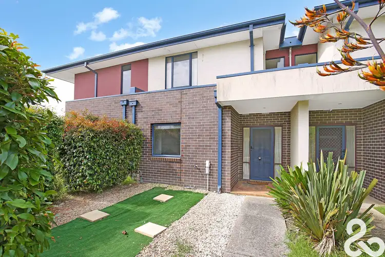 4/136 Hickford Street