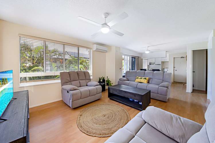 2/33 Burgess Street, Kings Beach QLD 4551