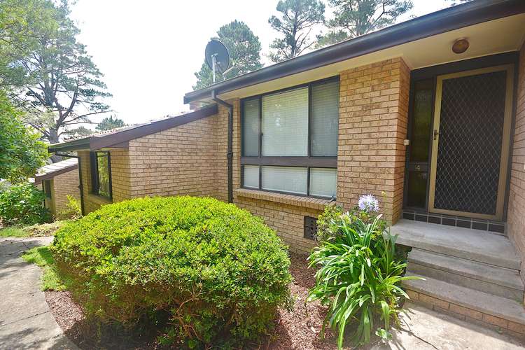 Main view of Homely villa listing, 4/322-324 Katoomba Street, Katoomba NSW 2780