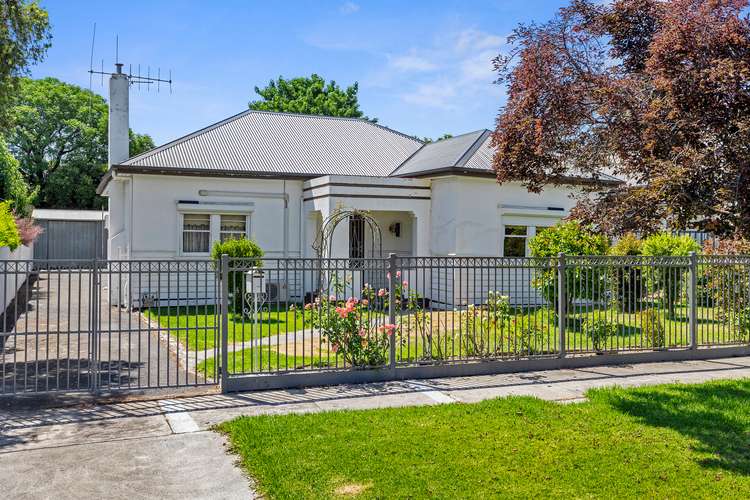 Main view of Homely house listing, 8 Royal Avenue, Kennington VIC 3550