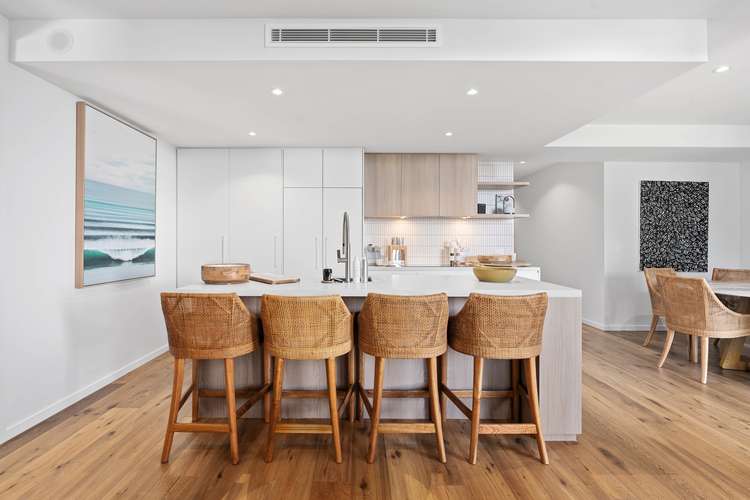 258/131 Coolum Terrace