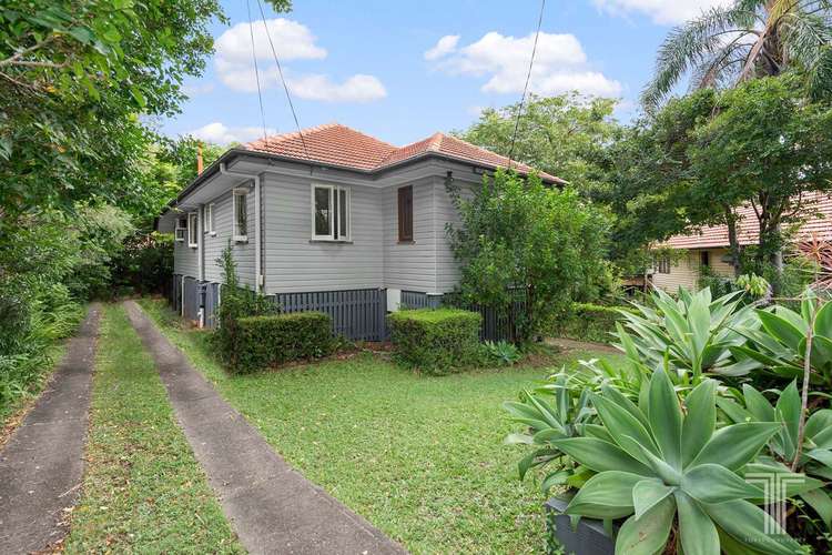 27 Binya Street, Holland Park QLD 4121