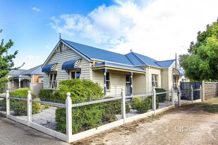 10 Cullen Terrace