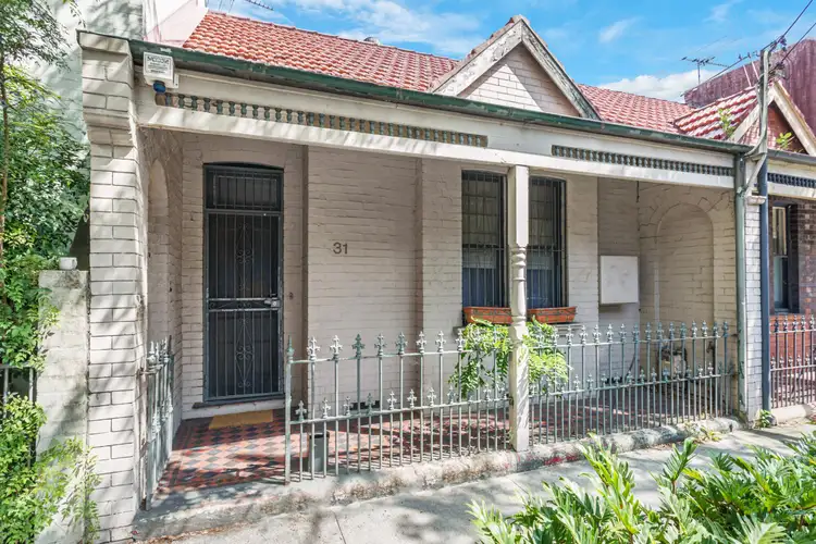 31 Mitchell Road