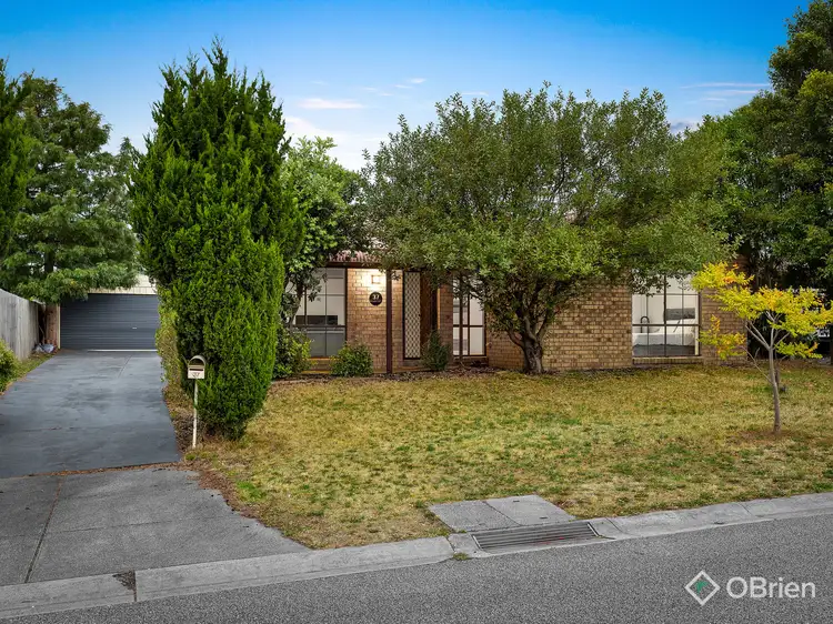 37 Broome Crescent
