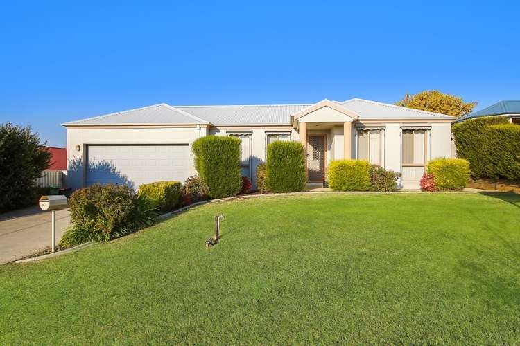 11 MacKenzie Crescent, Wodonga VIC 3690