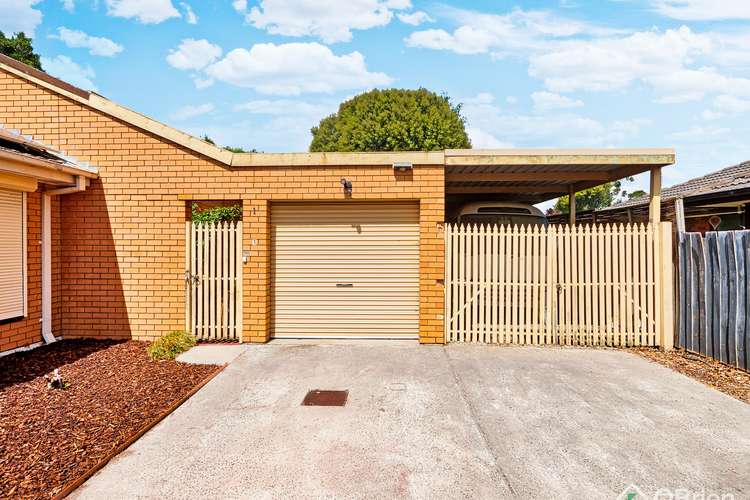 Main view of Homely unit listing, 1/16 Lecky Street, Cranbourne VIC 3977