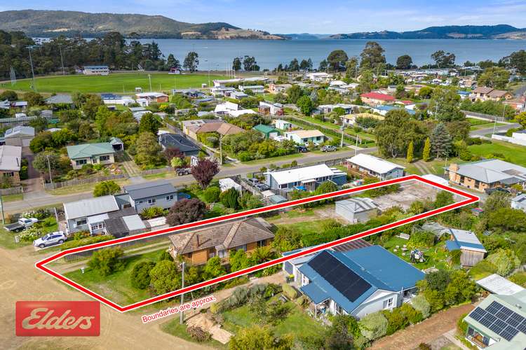 13 North Esplanade, Snug TAS 7054