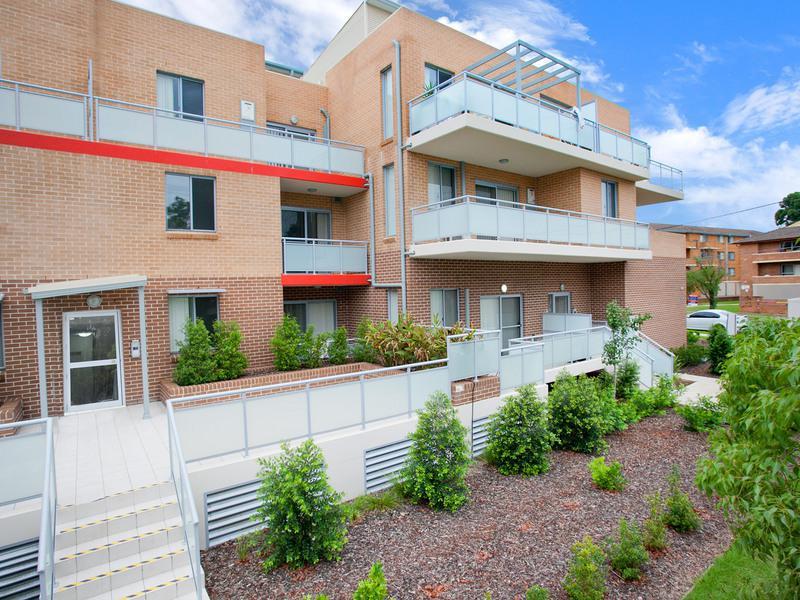 Main view of Homely unit listing, 37/26-32 Princess Mary Street, St Marys NSW 2760
