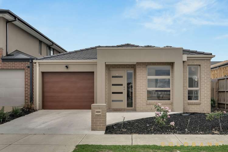 6 Copper Beech Road, Beaconsfield VIC 3807