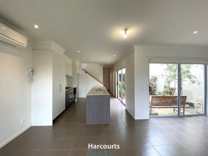 Fourth view of Homely townhouse listing, 21 Champions Parade, Wollert VIC 3750