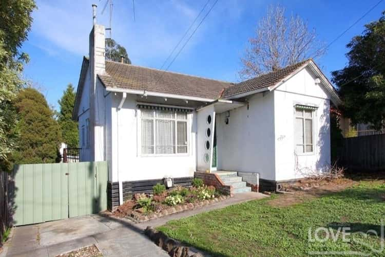 Main view of Homely house listing, 17 Summerhill Road, Reservoir VIC 3073