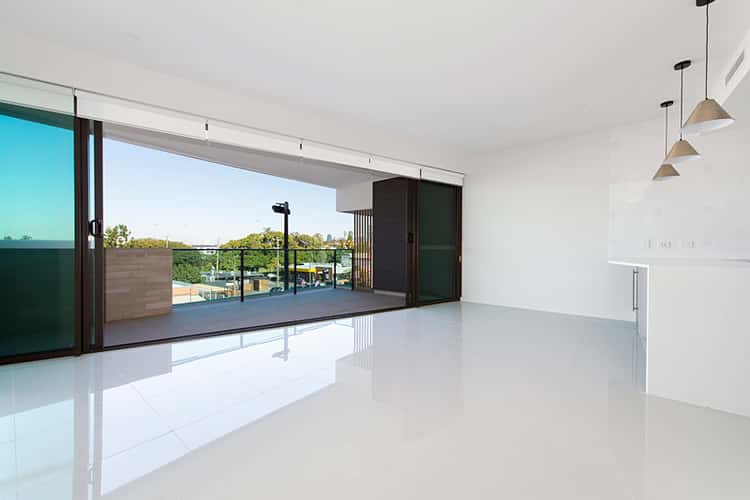 Third view of Homely apartment listing, 4/19 Princess Street, Bulimba QLD 4171