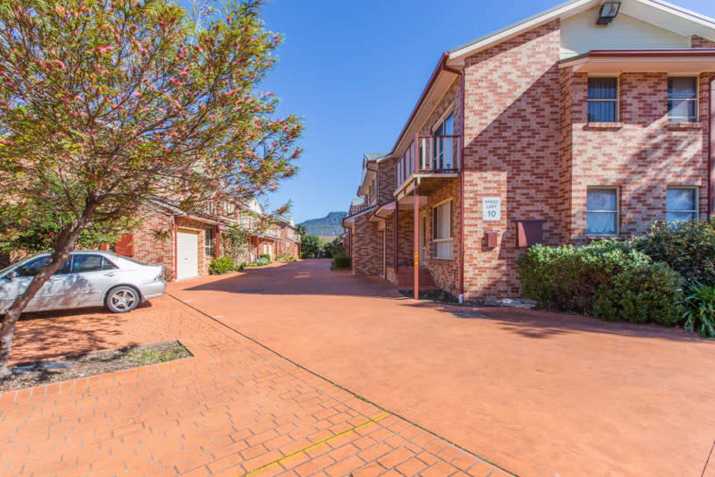 Main view of Homely townhouse listing, 4/96-98 Cawley Street, Bellambi NSW 2518