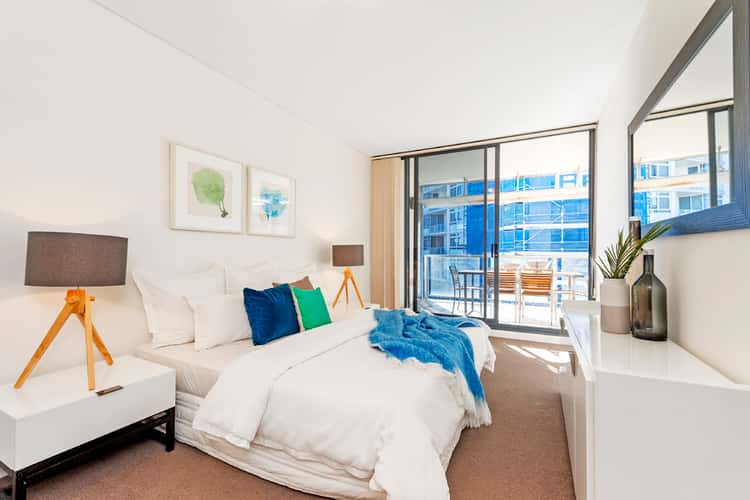 Fourth view of Homely apartment listing, 706/45 Shelley Street, Sydney NSW 2000