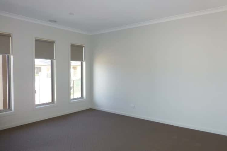 Third view of Homely house listing, 10 Chantelle Parade, Tarneit VIC 3029