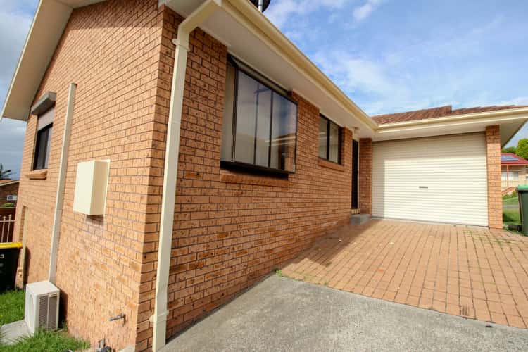 Main view of Homely villa listing, 3/24-26 Glider Avenue, Blackbutt NSW 2529