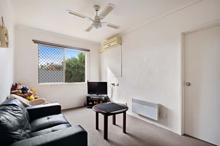 Main view of Homely unit listing, 2/5 Uniplaza Court, Kearneys Spring QLD 4350