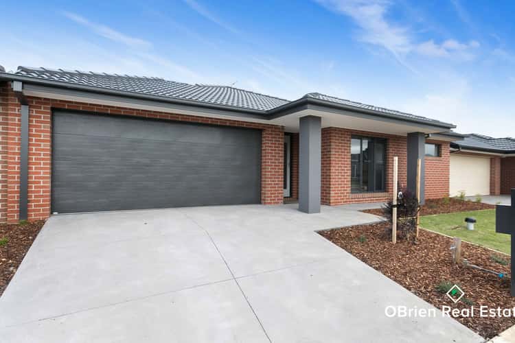Main view of Homely house listing, 39 Sandstone Circuit, Carrum Downs VIC 3201