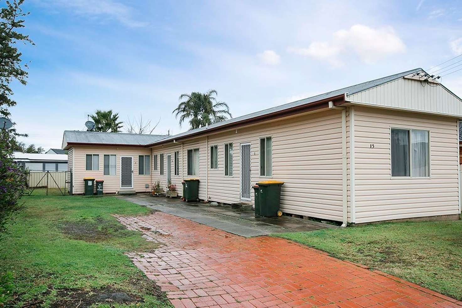 Main view of Homely unit listing, 2/15 Moran Avenue, Dapto NSW 2530